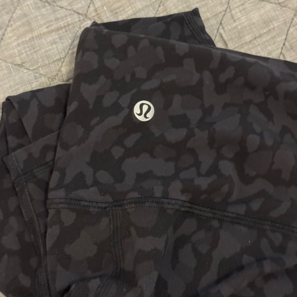 Lululemon Athletica Black Patterned Leggings